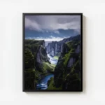 poster paysage riviere entre montagnes avec cadre.webp