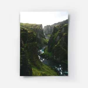 poster paysages montagneux verdoyants.webp