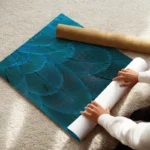 poster plumes bleues enroule.webp