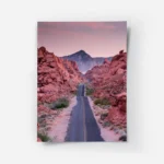 poster route desertique entre rochers.webp