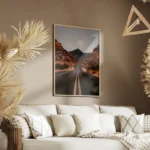 poster route desertique rouge salon.webp