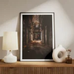 poster ruelle urbaine sombre meuble.webp