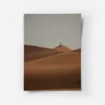 poster silhouette sur dunes de sable.webp