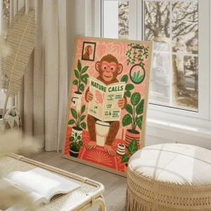 poster singe lisant le journal salon beige.webp