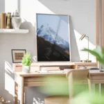 poster sommet de montagne enneige bureau.webp