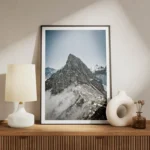 poster sommet montagne enneige meuble.webp