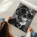 poster squelette pilote vintage en rouleau.webp