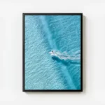 poster surfeur eau turquoise avec cadre.webp