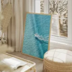 poster surfeur eau turquoise salon beige.webp