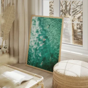 poster surfeurs aquatique salon beige.webp