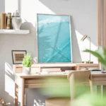 poster surfeurs sur eau turquoise bureau.webp
