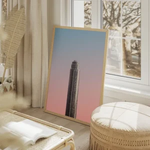 poster tour moderne salon beige.webp