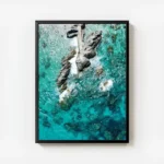 poster vue aerienne eau turquoise avec cadre.webp