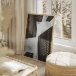 poster vue urbaine immeubles modernes salon beige.webp