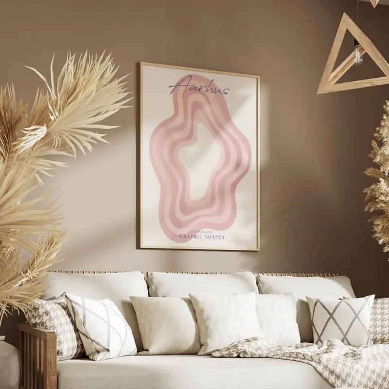 affiche abstraite aux lignes ondulees roses et beiges sur fond clair avec le tex salon.webp