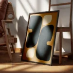 affiche abstraite avec des formes organiques arrondies bleu fonce et beige sur u encadre.webp