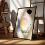 affiche abstraite avec des formes organiques roses bleues marron jaunes et des m encadre.webp