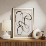 affiche abstraite avec des lignes epaisses et organiques noires sur un fond blan meuble.webp