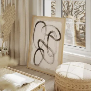 affiche abstraite avec des lignes epaisses et organiques noires sur un fond blan salon beige.webp