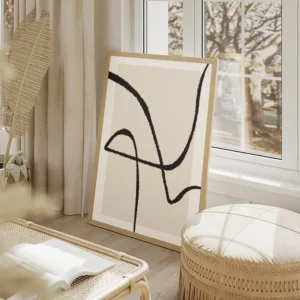 affiche abstraite avec des lignes noires epaisses sur un carre beige clair fond salon beige.webp