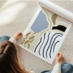 affiche abstraite avec des rayures bleues formes et lignes en marron blanc noir en rouleau.webp