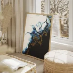 affiche abstraite avec des tourbillons bleus blancs et dores creant une impressi salon beige.webp