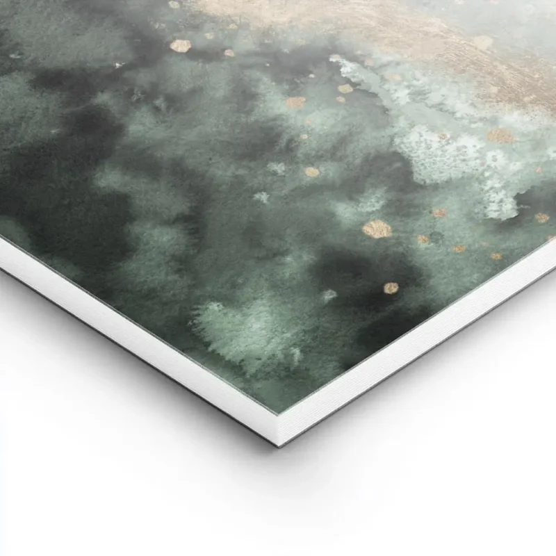 affiche abstraite avec un cercle dore sur fond vert emeraude effet aquarelle et lightpanel.webp