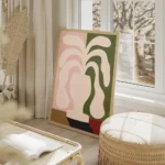 affiche abstraite avec une plante aux formes fluides dans un vase aux couleurs r salon beige.webp