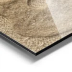 affiche abstraite beige avec des formes organiques texturees sur un fond tricote aluminium.webp