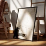 affiche abstraite beige et blanc avec des formes organiques des touches de noir encadre.webp
