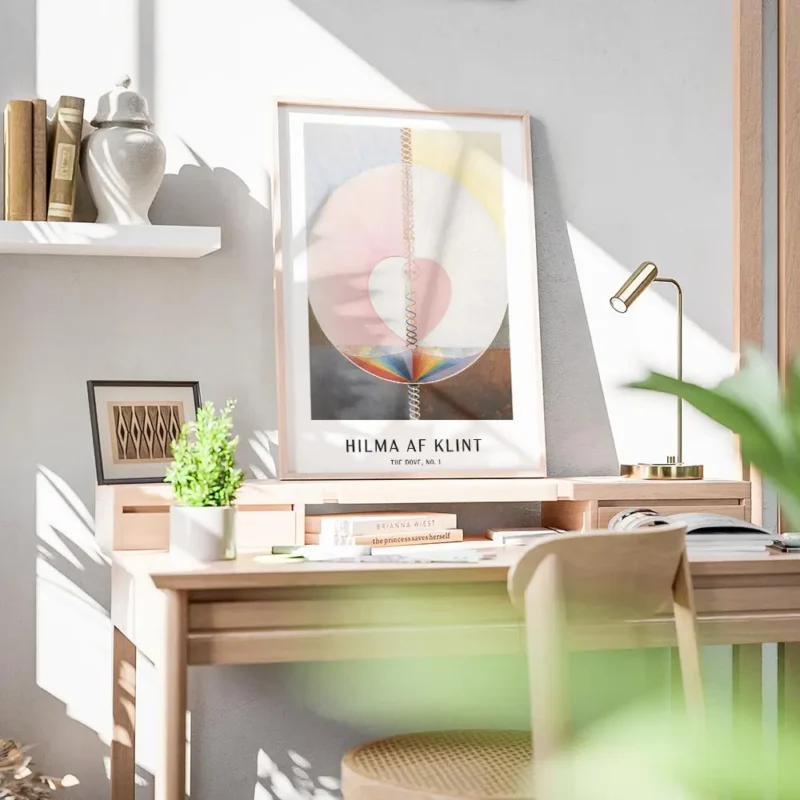 affiche abstraite de hilma af klint avec un c ur rose des cercles et des spirale bureau.webp