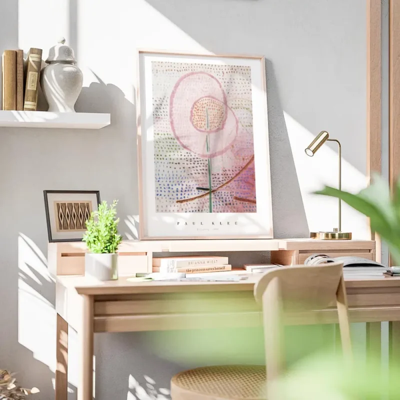 affiche abstraite de paul klee fleur rose stylisee sur fond de points colores bureau.webp