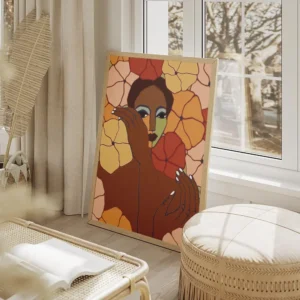 affiche abstraite dune personne aux tons verts et marrons entouree de toile de f salon beige.webp