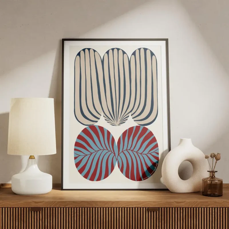 affiche abstraite et audacieuse avec motif zebre tons bleus rouges et beiges typ meuble.webp