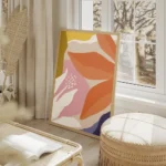 affiche abstraite et coloree de fleurs graphiques aux couleurs vives salon beige.webp