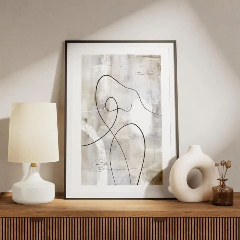 affiche abstraite gris beige avec des lignes noires et blanches evoquant une fig meuble.webp