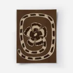 affiche abstraite marron avec un motif floral stylise et une spirale rayee beige.webp