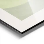 affiche abstraite aux tons verts apaisants motifs geometriques et coups de pince aluminium.webp