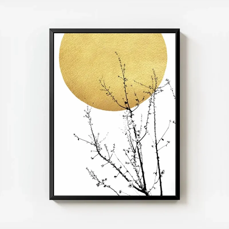 affiche abstraite avec un soleil dore et des branches darbuste noires typographi avec cadre.webp