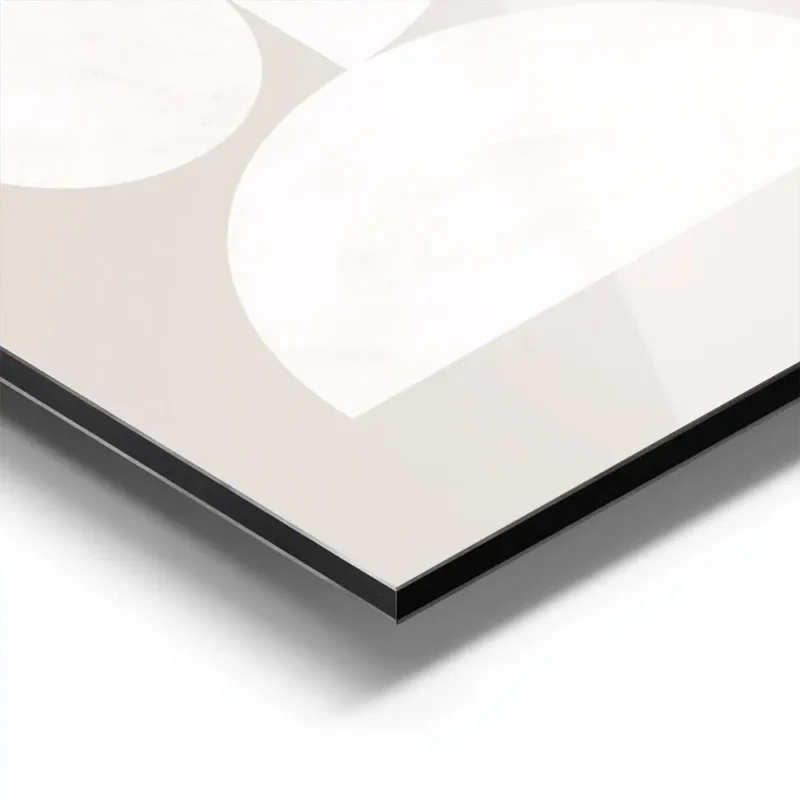 affiche abstraite geometrique avec des formes blanches et beiges aluminium.webp