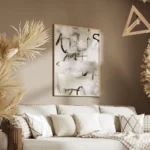 affiche abstraite monochrome avec des coups de pinceau noirs et blancs et du tex salon.webp