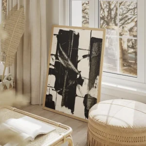 affiche abstraite noir et blanc avec des formes organiques et des coups de pince salon beige.webp