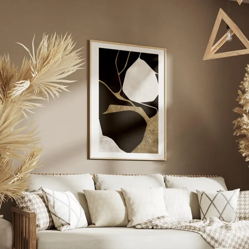 affiche abstraite noire et blanche avec des formes organiques et des details dor salon.webp