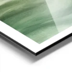 affiche abstraite vert foret avec des coups de pinceau creant des vagues aluminium.webp