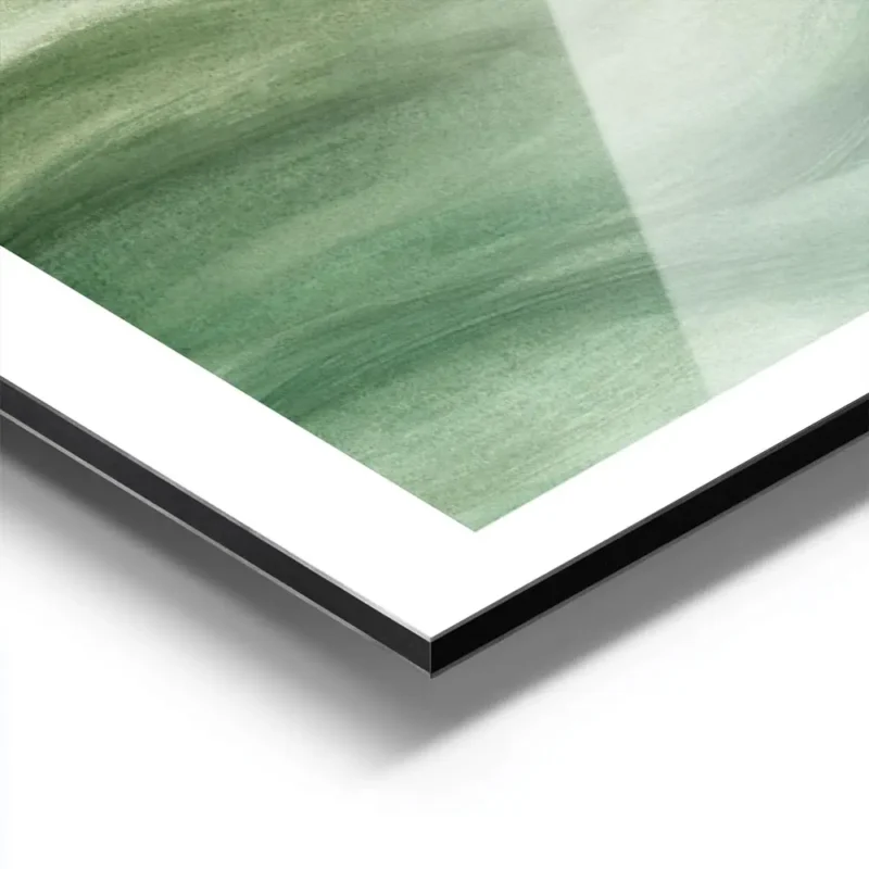 affiche abstraite vert foret avec des coups de pinceau creant des vagues aluminium.webp