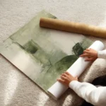 affiche abstraite vert olive et vert fonce avec des formes organiques et des lig enroule.webp