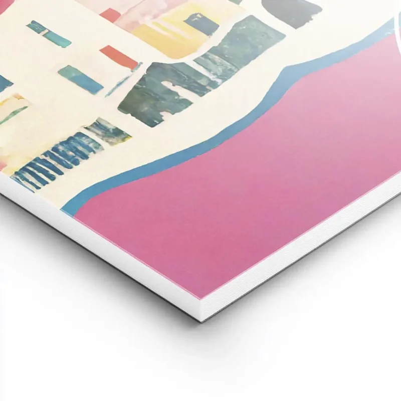 affiche amalfi maisons blanches et roses sur des collines vertes mer rose et cie lightpanel.webp