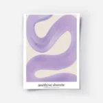 affiche amethyste abstraite avec un trait violet tourbillonnant sur fond beige t.webp