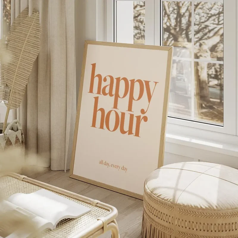 affiche apero de typographie pechue avec texte happy hour en gras et all day eve salon beige.webp