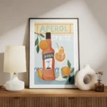 affiche aperol spritz illustree avec bouteille verre et oranges sur fond bleu ty meuble.webp